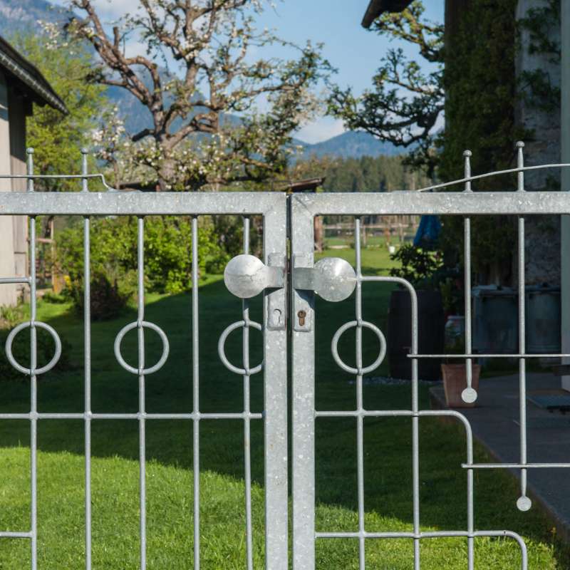 Gartenzaun mit Tor - © www.metallbau-koplenig.at